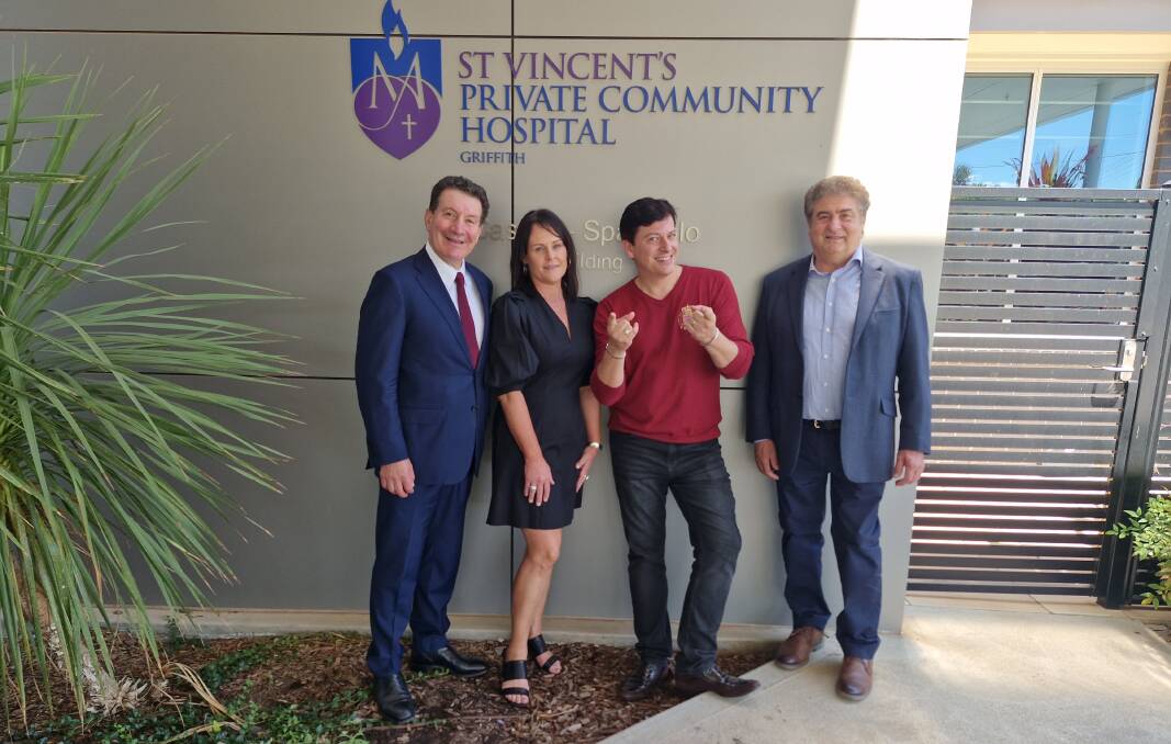 Roy Spagnolo, Gabrielle Wood, Aria chart topping crooner Patriazo Buanne and John Casella at the hospital on Friday. Picture supplied