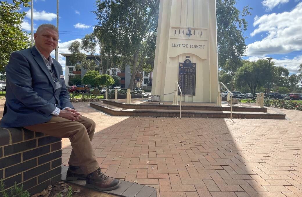 Former police officer and Airforce reserve Graham Slingsby will deliver the Anzac Day address in Griffith. Picture by Allan Wilson